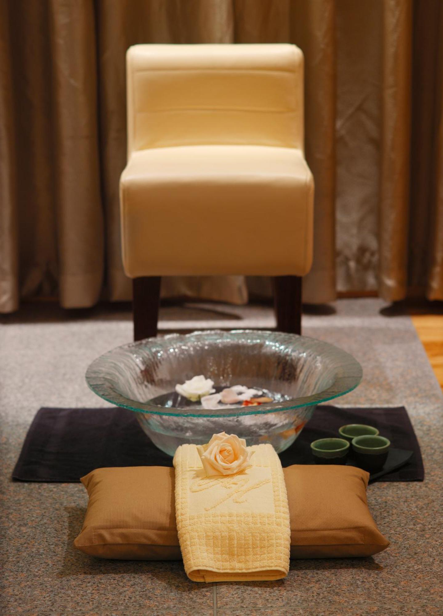 קיל איירן Aghadoe Heights Hotel & Spa מראה חיצוני תמונה A foot bath